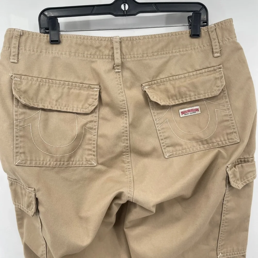 True Religion Cargo Pants Men 34 Tan Khaki Straight Leg Horseshoe Pocket Utility